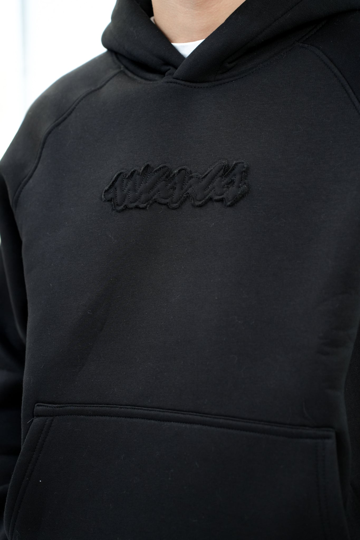 WANAS BLACK HOODIE