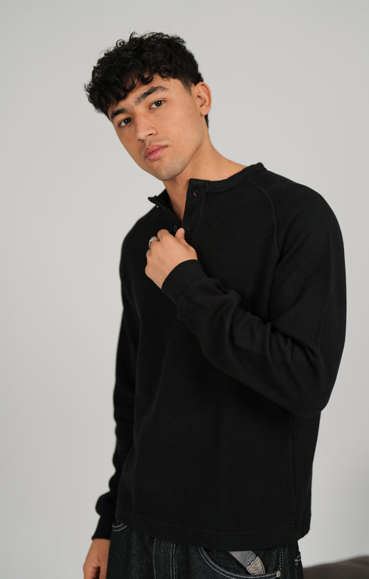 WNS BLACK HENLEY