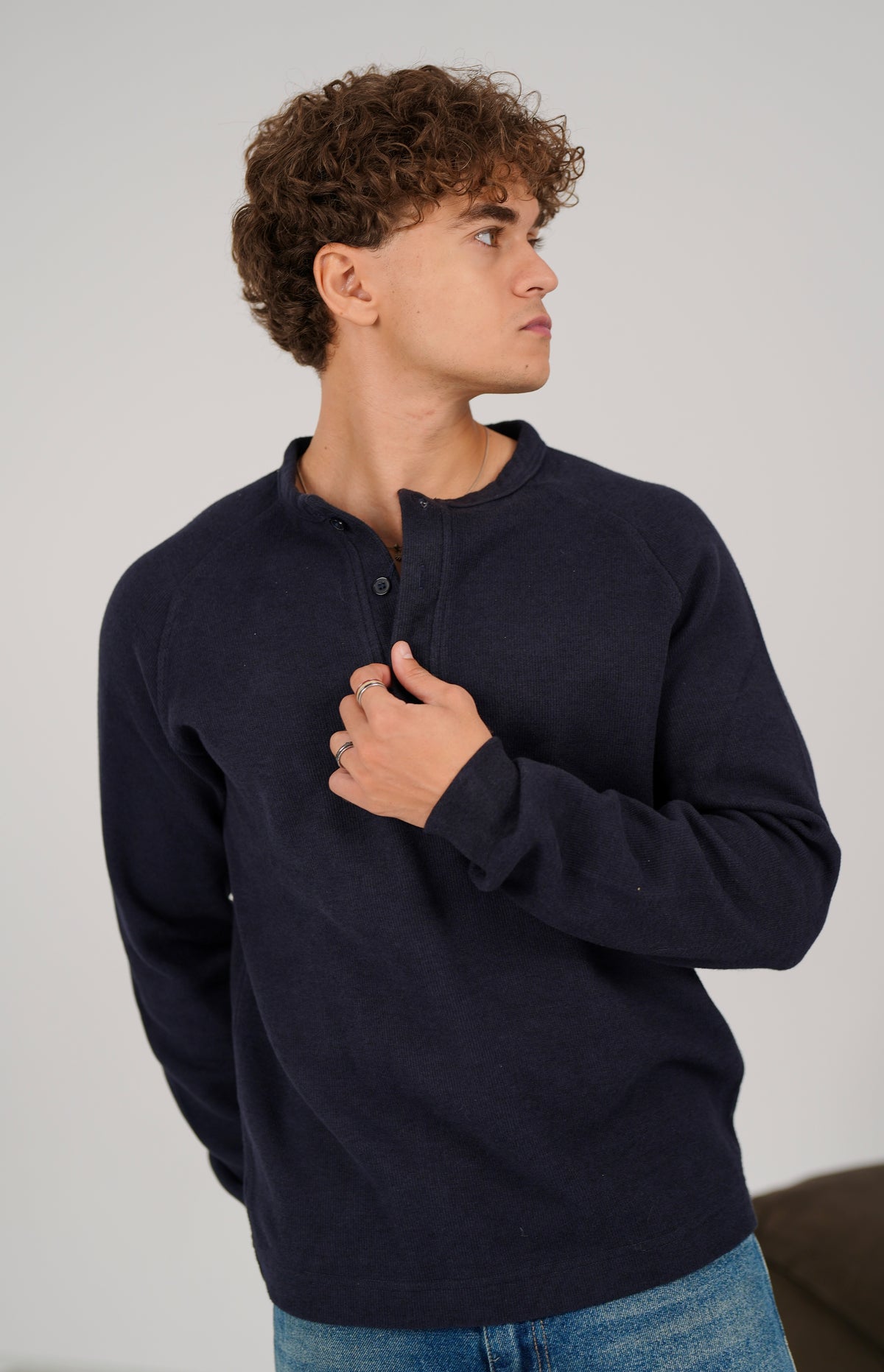 WNS NAVY HENLEY