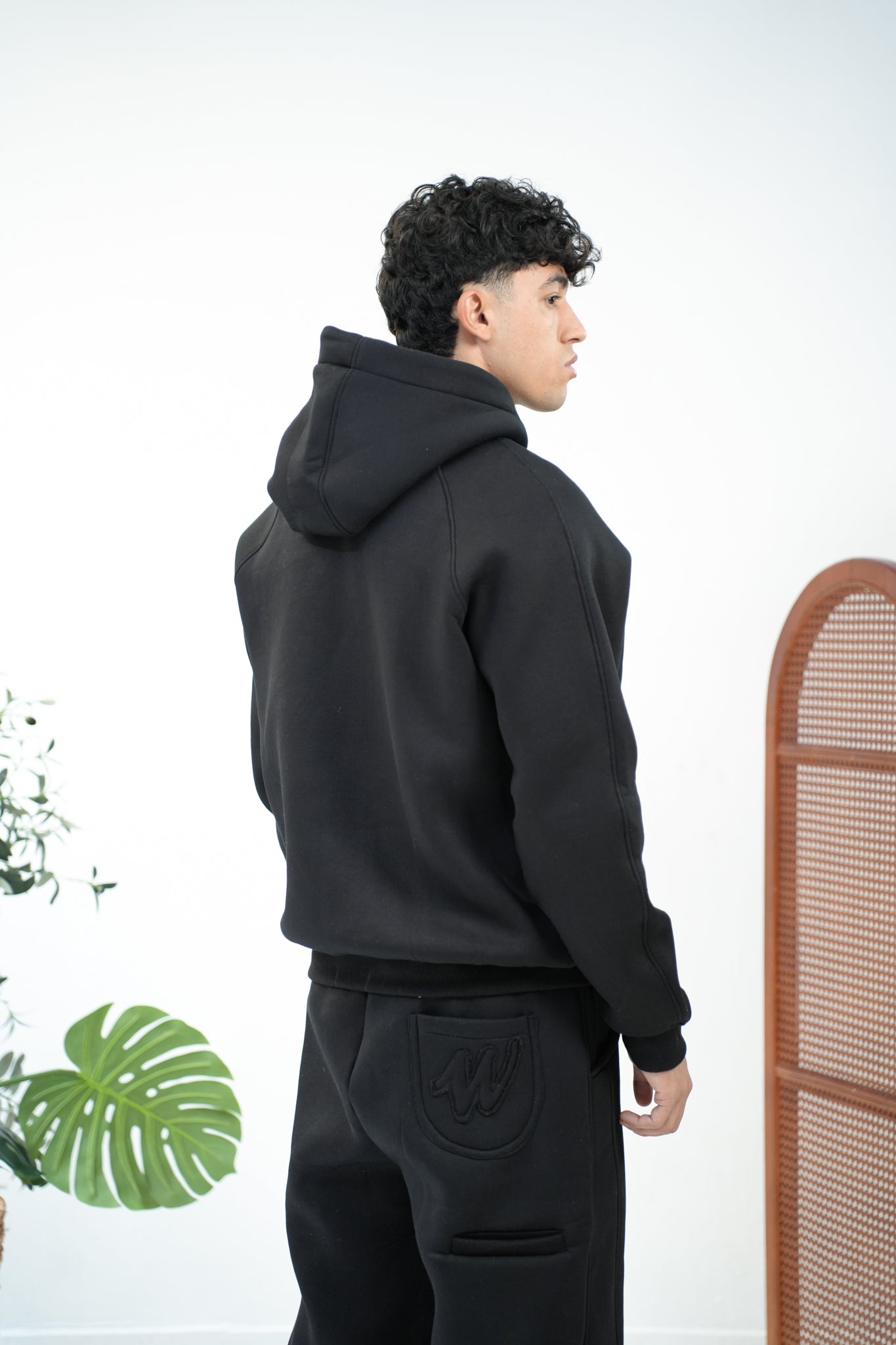 WANAS BLACK HOODIE